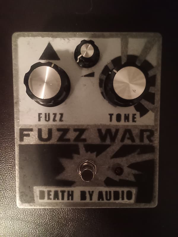 Death By Audio Fuzz War