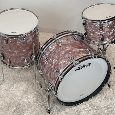 Ludwig 22/13/16" Classic Maple "Fab" Drum Set - Exclusive Rose Marine Pearl image 4