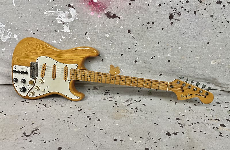 1970's Fresher Straighter FS-686 Strat Guitar w/Built in