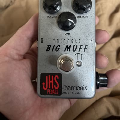 JHS Electro-Harmonix Triangle Big Muff Reissue with 