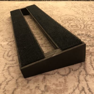 Guitar Pedal Board Custom 5.5”x24” VELCRO® brand