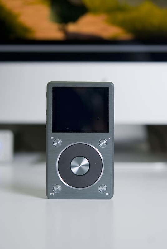 Fiio X5 2nd Gen Hi-res Audio Player (Gunmetal) in Excellent