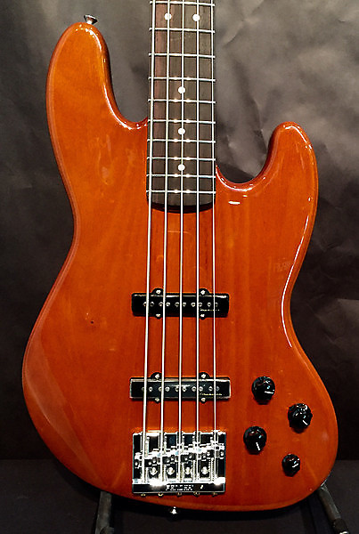 Fender deluxe active shop jazz bass okoume