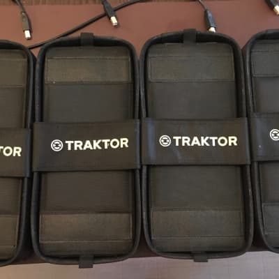 Traktor Z1, F1, X1 MK2 DJ Controllers with Traktor Pro 2 and Traktor Z1, F1, X1 MK2 DJ Controllers with Traktor Pro 2 and