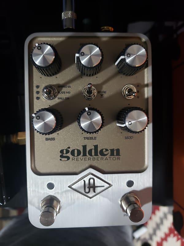 Universal Audio Golden Reverberator Pedal 2021 - Present - Gold