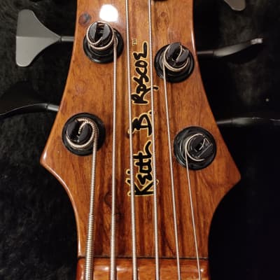Roscoe Century Signature 6 Fretless Bass image 5