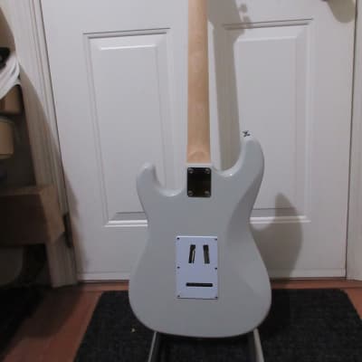 ~Cashified~ Kramer Strat-Style Pewter Rock 'n' Roller image 7