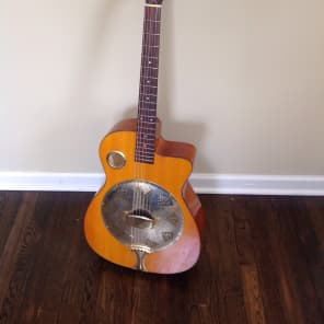 FINAL PRICE DROP: Carlo Robelli Resonator w/TKL deluxe gig