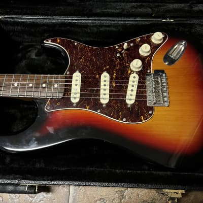 Customized Squier Classic Vibe '60s Stratocaster 2019 - Present - 3-Color Sunburst - S1 Switch, Fender Noiseless Pickups, Locking Tuners image 2