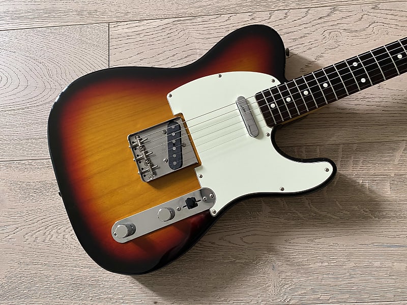 Fender Japan Telecaster '62 Reissue 2012 Sunburst Vintage US Pickups
