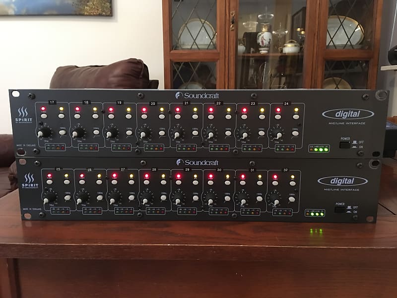 FINAL PRICE DROP! FREE SHIP!! Soundcraft Mic / Line Preamp Reverb