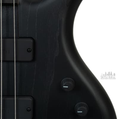 Elrick Standard Series e-volution 5-String Bass Black image 10