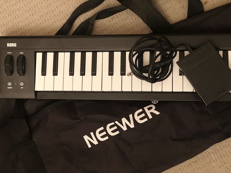 Korg microKEY Air 61-Key Bundle: Includes Yamaha FC5 Sustain