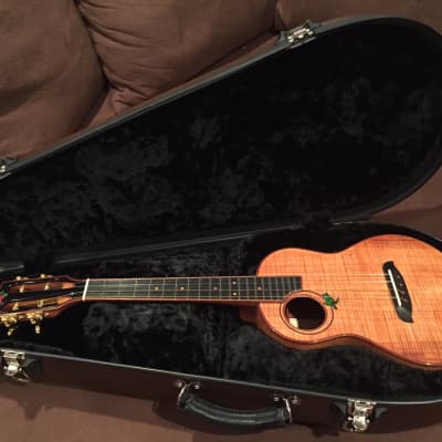 Moore Bettah tenor koa ukulele with Calton case image 2