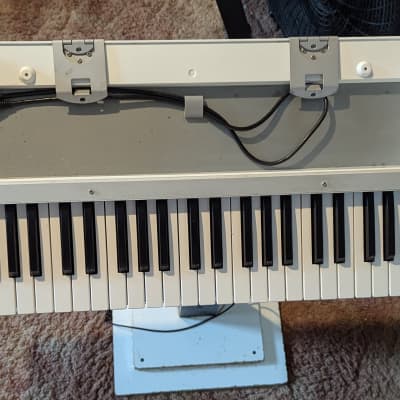 Korg M3 61 Keyboard w/ control cable
