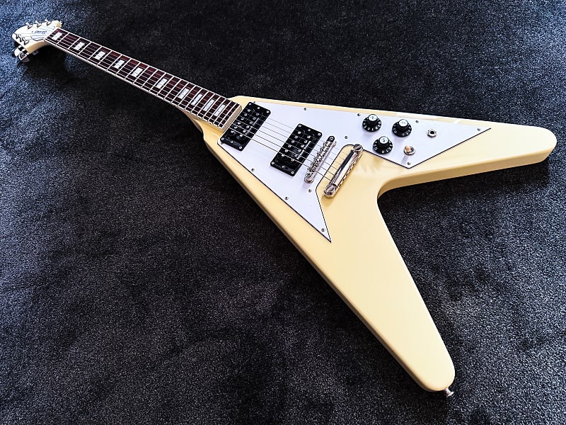 ESP Edwards E-FV-120D Flying V 2022 - Vintage White - MINT