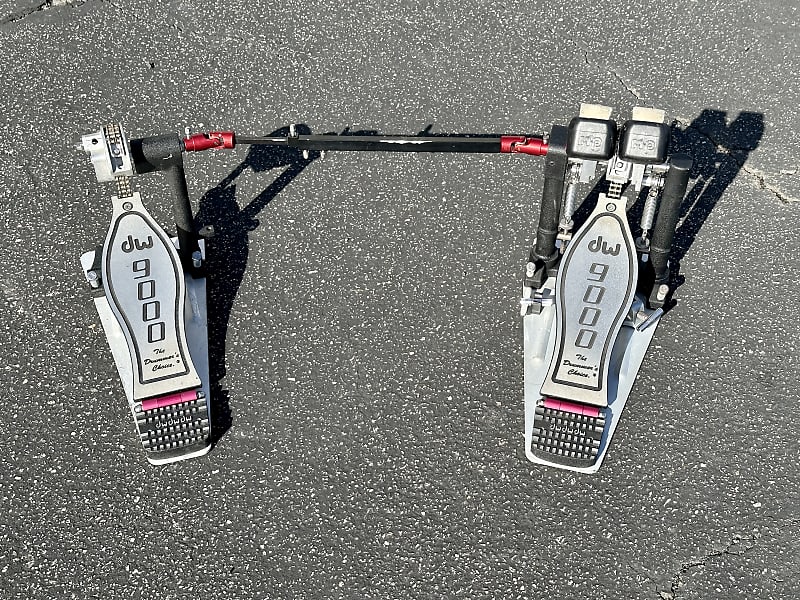 Dw 9000 double bass pedal  . . image 1