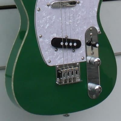 Soares'y Guitars  Limited Edition Green Solid Body Tenor Guitar - image 3