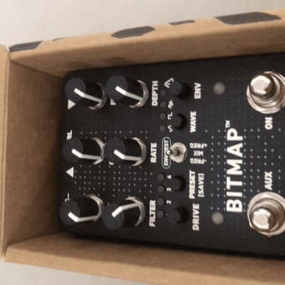DTM・DAW ZOOM STUDIO 1202 ZOOM Studio 1202 Guitar Multi Effects 1U Rack Unit | Reverb