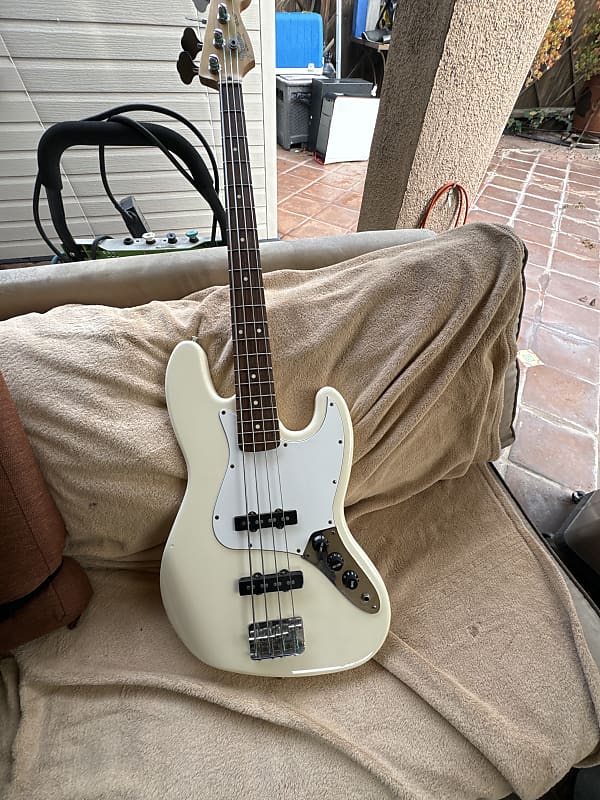 Fender jazz bass made in Mexico Jazz bass 1993 - White | Reverb