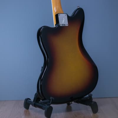 Fender American Vintage II 1966 Jazzmaster 3-Color Sunburst image 6
