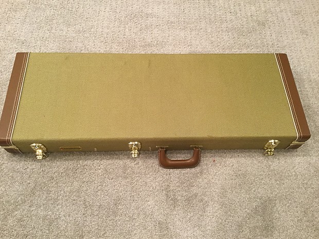 Road Runner Tweed Case Fender