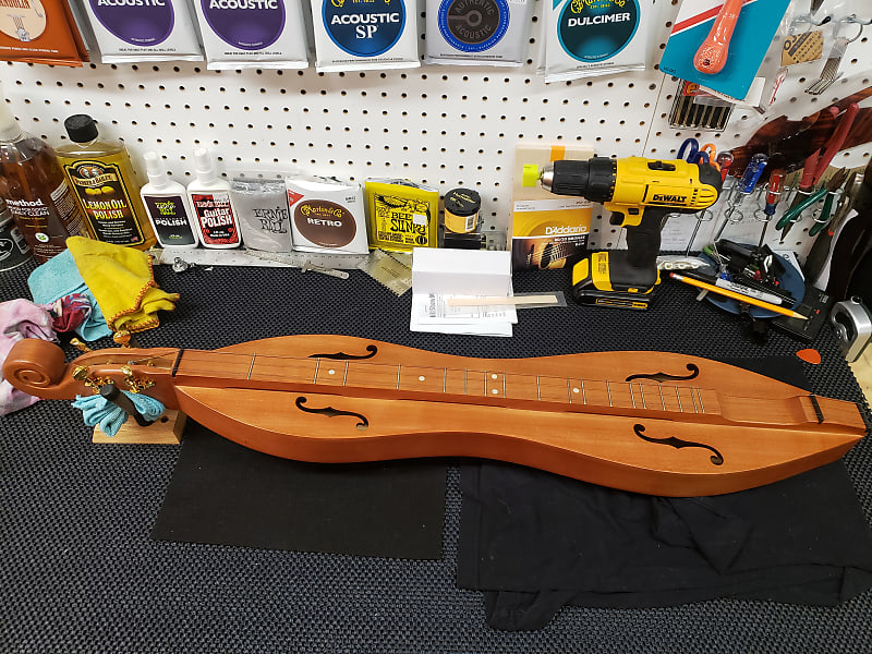 Applecreek ACD200K Teardrop Mountain Dulcimer Cherry (With Reverb