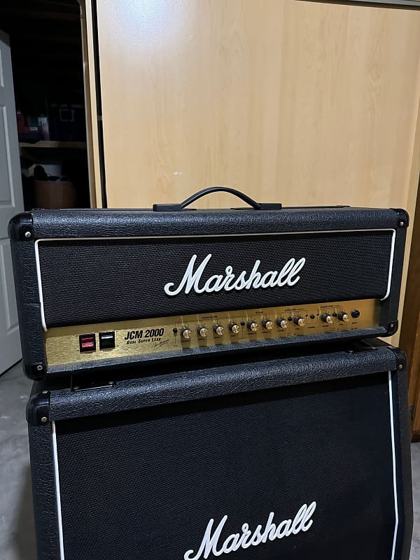 Marshall JCM 2000 DSL 100 Dual Super Lead 2-Channel 100-Watt Guitar Amp Head