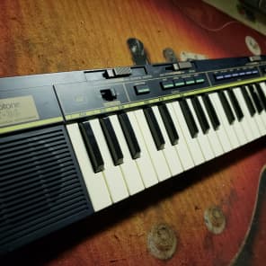 Vintage 1980's Casio MT-36 Casiotone Electronic Keyboard