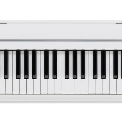 Kawai Portable Digital Piano ES120 White (ES120W)