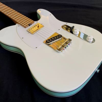 Revelator Guitars - Retrosonic Deluxe - Olympic White & Foam Green image 24