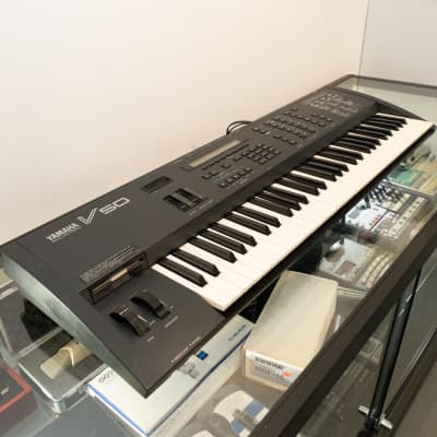 Yamaha V50 FM Synth Arranger