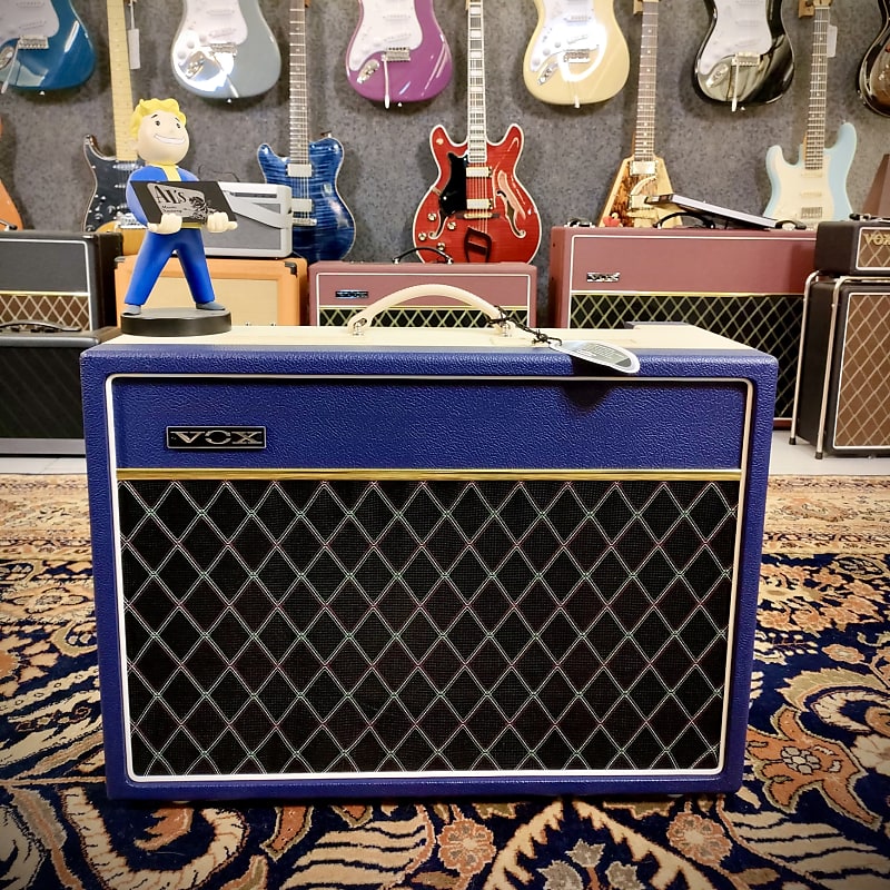 Vox AC15 Custom CC TTBC Limited Edition 1x12” 2025 - Two Tone Blue & Cream image 1