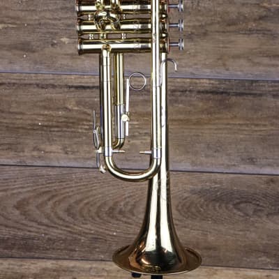 Holton galaxy store trumpet