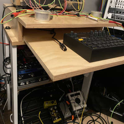Eurorack Modular mini studio desk With keyboard tray image 8