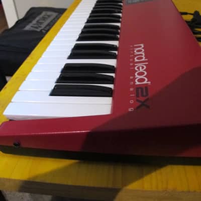 Nord Lead 2X 49-Key 20-Voice Polyphonic Synthesizer 2003 - 2013 - Red