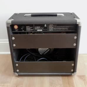 Yamaha JX-25 Solid State Guitar Amp - Desirable Model 25