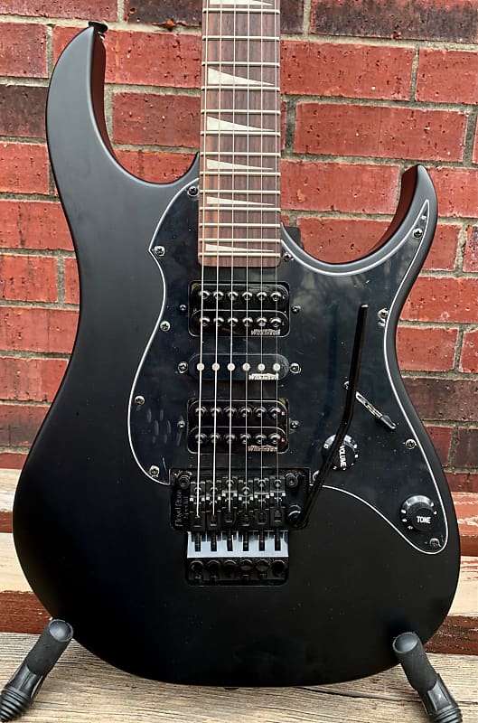 Vintage VR2000 VMX Series Raider Satin Black Metal Electric Reverb