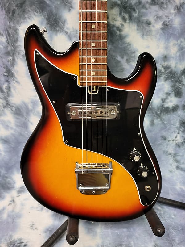 Teisco 1967 Teisco Del Ray Tulip E-112 Sunburst Pro Setup