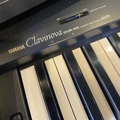 Yamaha Clavinova CVP-30 Electric Piano image 4