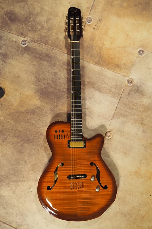 Godin Multiac Jazz SA - Custom 2003 Amber | Reverb UK