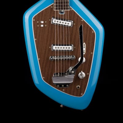 ギター teisco del rey ev-2t Sick”: In 1985, Kurt Cobain carved one word into this Teisco Del