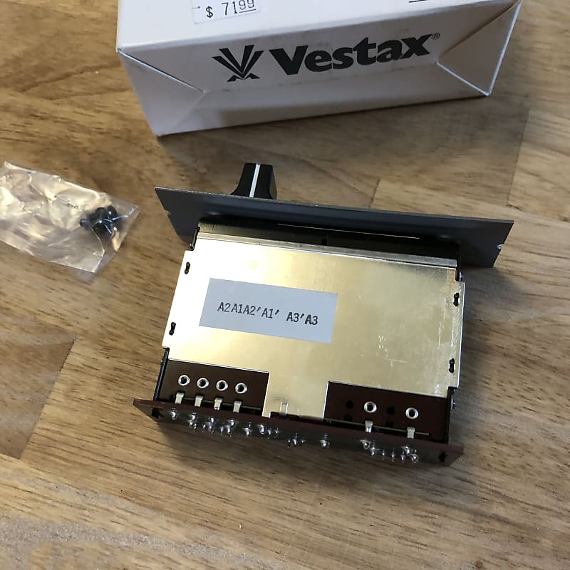 DJ機材 Vestax / CF-40 The Vestax VCI-400 Ean Golden Edition - DJ TechTools
