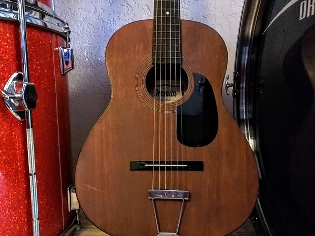 Gremlin G10S Classical Guitar used