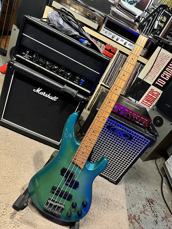 Yamaha RBX Super Medium Series Bass Early 90s - Green medium scale 32”