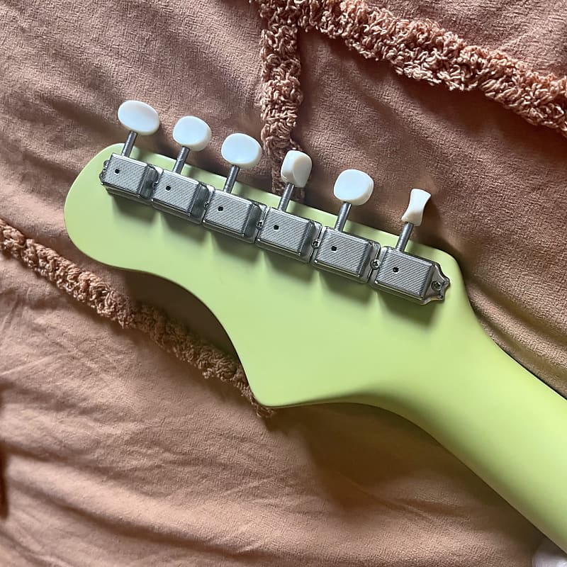 Danelectro Dead on ‘67 2012 - Lime Green