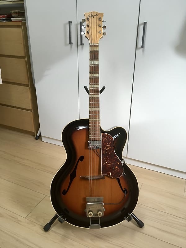 Roger Model 50E Cutaway c1955 Sunburst with 1950s tolex cover and photo copy brochure New Price Drop image 1