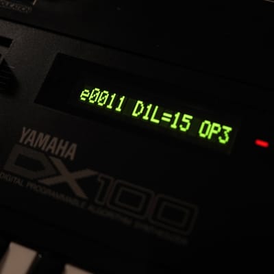LED Display Upgrade - Yamaha DX100 Custom LED Display !