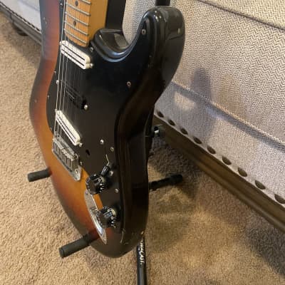 Fender American Standard Stratocaster with Maple Fretboard 1986 - 1993 Brown Sunburst image 7