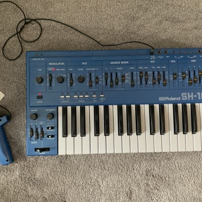 Roland SH-101 32-Key Monophonic Synthesizer 1982 - 1986 - Blue